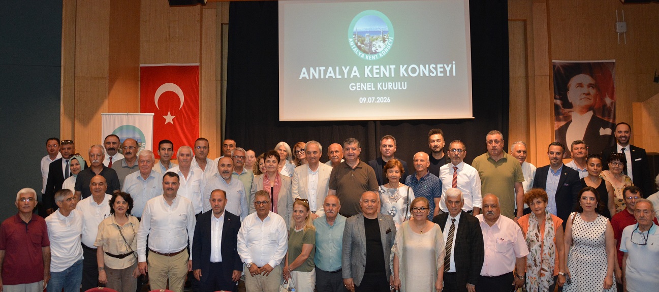 Antalya Kent Konseyi’nde Başkan Semanur Kurt Güven Tazeledi