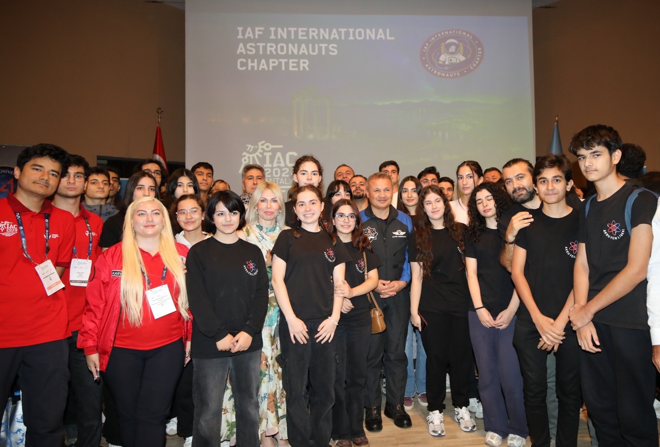 Astronotlar Akdeniz Üniversitesi’nde Çocuklar ve Gençlerle Buluştu